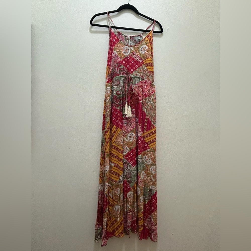NEW w/ TAGS - LUUKSE BOHO HALTER NECK MAXI DRESS - M